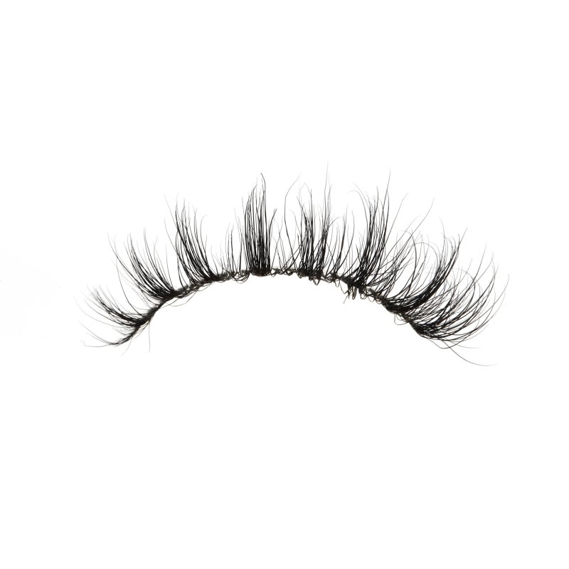 Manga natural mink lashes wearing effect