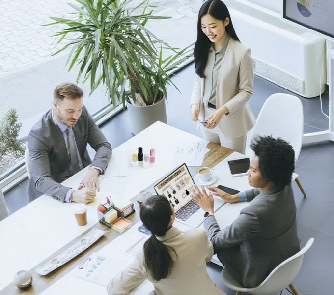 Lash Glue Private Label: How to Customize Lash Extension Glue Step by Step